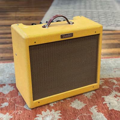 Fender Blues Junior III Ltd. Ed. Lacquered Tweed 15 Watt 1x12" Guitar Amplifier image 1