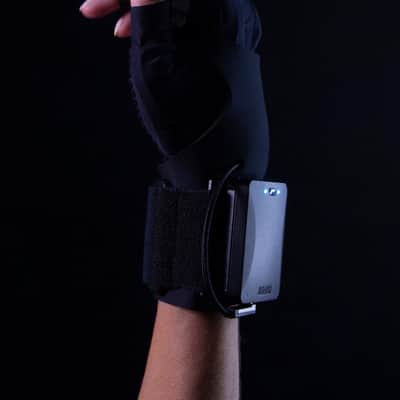 MiMU Gloves - Pair Of Gloves image 1