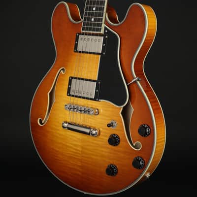 Eastman T484-GB 14" Thinline, Seymour Duncan Pickups in Goldburst with Case #P2401370 imagen 2