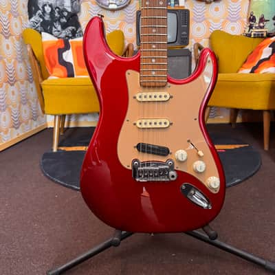 G&L G&L Legacy Strat Candy Apple Red "Matched Headstock" inkl. Case 1999–2010 - Candy Apple Red image 12