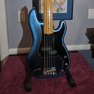 Fender American Professional II Precision Bass V with Maple Fretboard 2020 - Present - Dark Night image 1