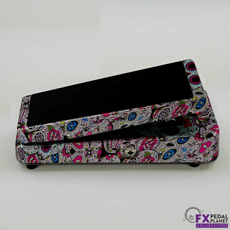 Flattley Guitar Pedals The Wah 2023 - Sugar Skulls image 1