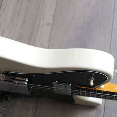 FENDER "American Vintage II 1977 Telecaster Custom, Rosewood Fingerboard, Olympic White" HARDCASE image 10