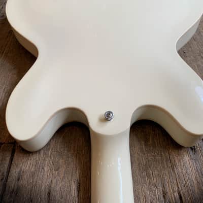 2018 Gibson ES-335 Big Block Retro LTD Release in White & hard shell case image 15