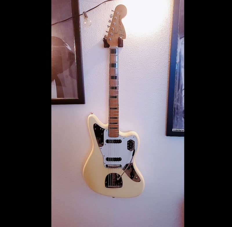 Fender Vintera II Jaguar