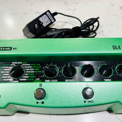 Line 6 DL4 MK2 2022 - Green