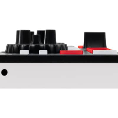 Numark Mixtrack GO Compact DJ Controller image 6