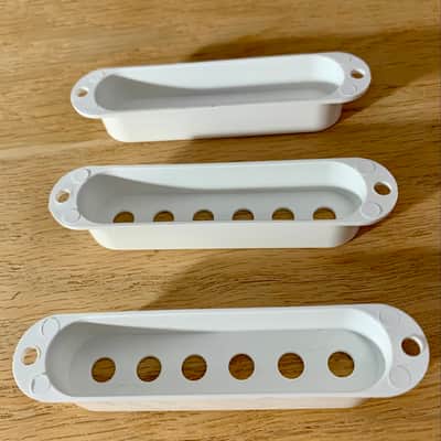 Single Coil Pickup Covers (3) White (52.5mm) for Electric Guitars image 6