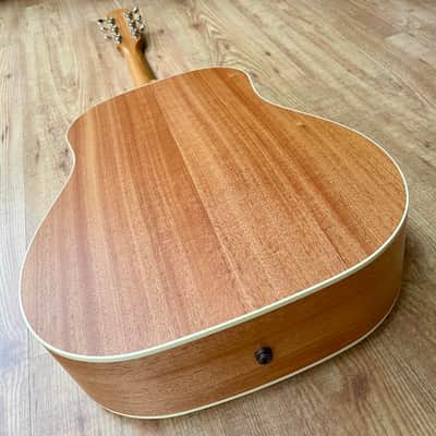 Gibson J-35 '30s Faded Natural image 14