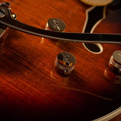Gretsch Broadkaster® LX Figured Center Block with String-Thru Bigsby® - Havana Burst image 10