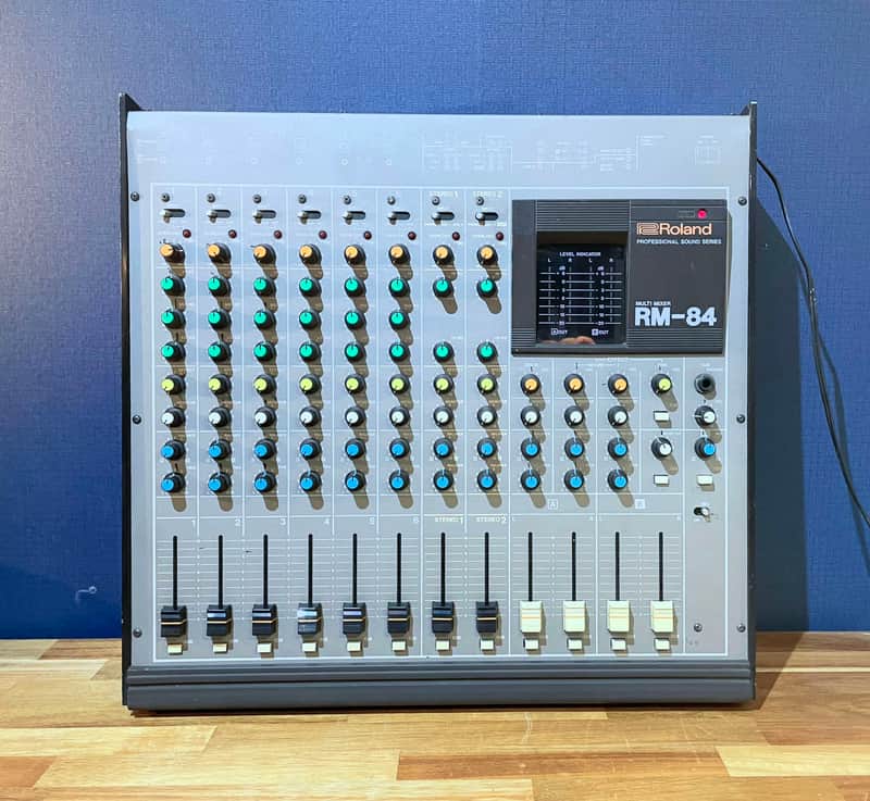 Roland RM-84ビンテージアナログミキサー(簡易チェック済)夏季値下げ中 Roland RM-84ビンテージアナログミキサー(簡易チェック済)夏季値下げ中