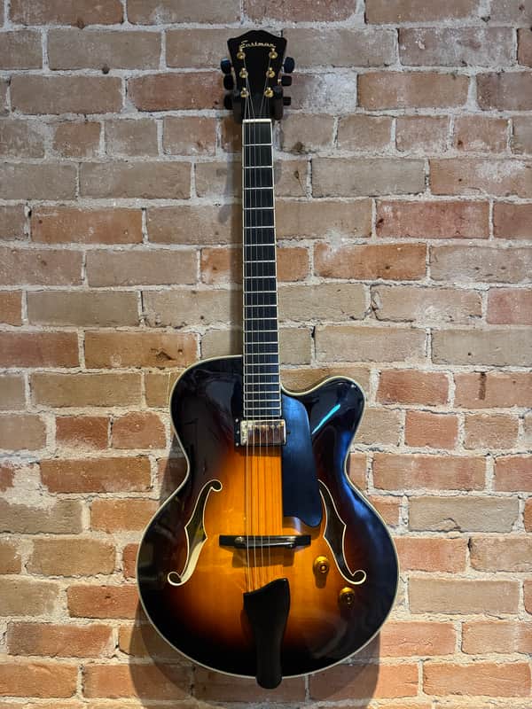 Eastman AR503CE Archtop Single Cutaway