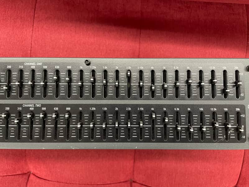 dbx 1231 Dual Channel 31-Band EQ - Black image 1