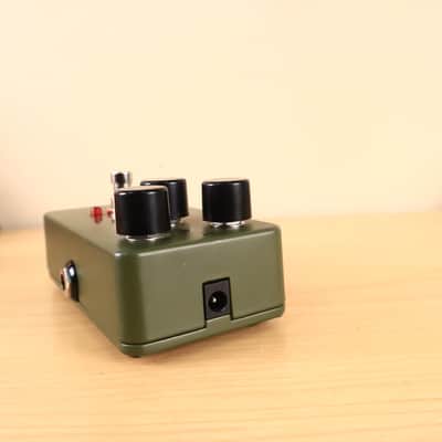 Electro-Harmonix EHX Nano Green Russian Big Muff Pi Fuzz Pedal image 6