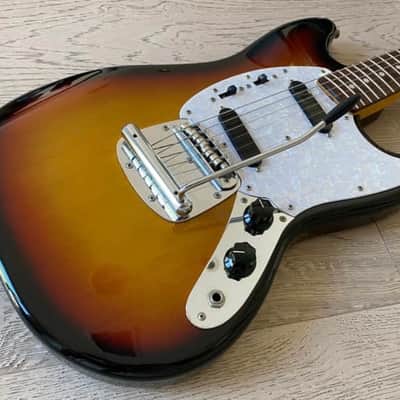 Fender MG-69 Mustang MIJ 05’ image 2
