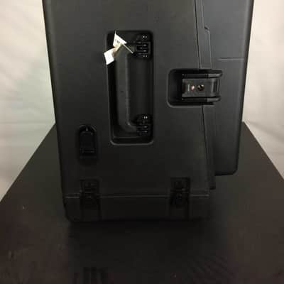 Very Good SKB 1SKB-R104W Rolling Compact Rig: 10U Top Rack, 4U Front Rack, Steel Rails, Hard top, L/R Access doors image 7