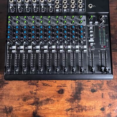 Mackie 1402VLZ4 14-Channel Mic / Line Mixer 2014 - Present - Black image 1