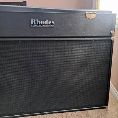 Rhodes Suitcase Piano 73-Key Electric Piano 1979 - Black Rounded Top image 3