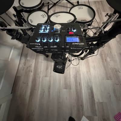 Roland TD-25 V-Drum Kit with Mesh Pads Black