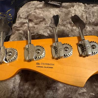 Fender Ultra Jazz Bass 2019 - Natural Ash image 10