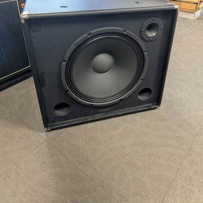 Fender Rumble 115 300w 1x15" Bass Speaker Cabinet (2018) image 8