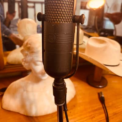 Beautiful 1955 RCA 77 DX Ribbon Microphone New Ribbon and Cable Nice!! image 8