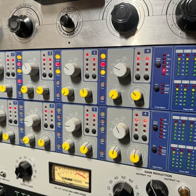 【新品・未開封】Focusrite ISA 428 MKII プリアンプ Focusrite ISA 428 MKII Preamp - Vintage King