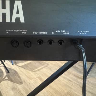 Yamaha PSR-740 Arranger Workstation Keyboard image 14