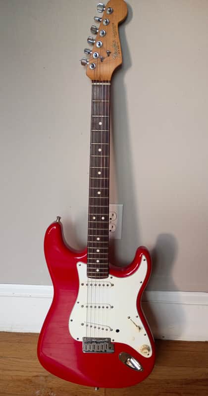 1988–1989 Fender Japan Stratocaster – E-Serial / Candy Apple Red / Maple Neck image 1