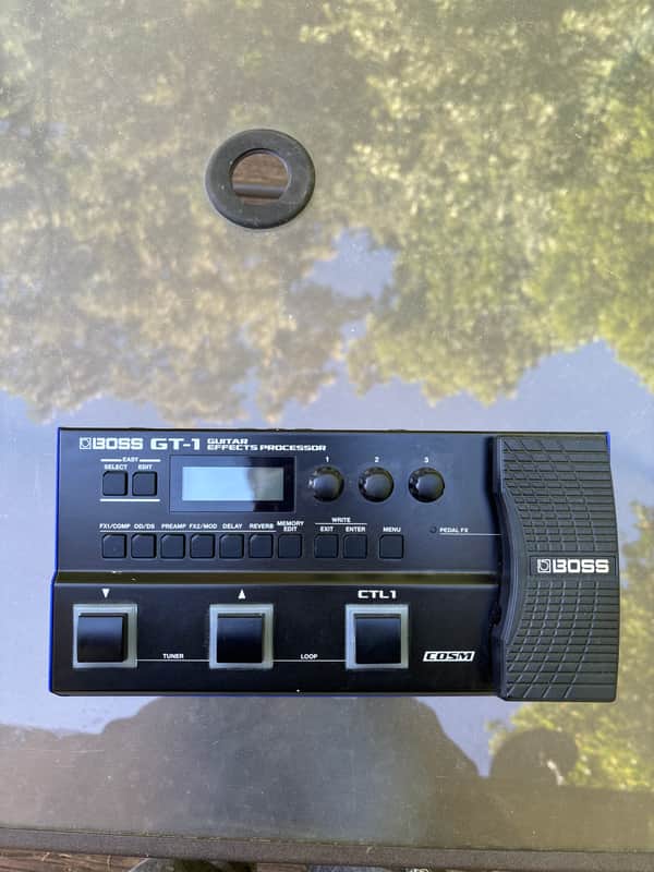 Boss GT-1