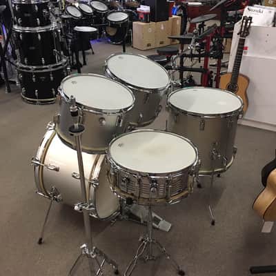 Incredible 5 piece CB700 Drum Kit w/ Stands, Bass Pedal, Tom Mount Remo Sound Master USA Heads image 12