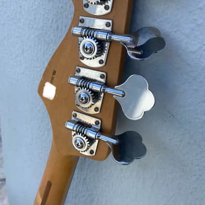 Fender Jazz Bass Deluxe 2005 - Black image 5