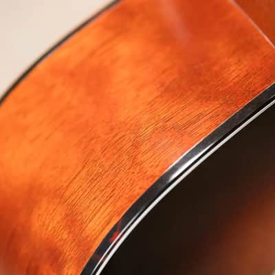 Martin Custom 000-18 Golden Era 1937 Acoustic Guitar, Quilted Mahogany/Adirondack Spruce, 1935 Sunburst with Hardshell Case - Used image 9