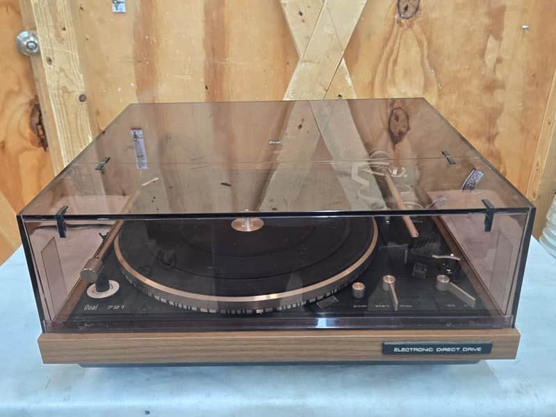 Dual 721 Direct Drive Turntable w/CH-20 Hinged Dust Cover - Semi-Functional CS 721 READ
