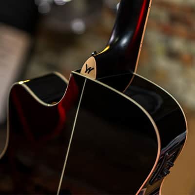 Washburn Deep Forest Burl Grand Auditorium Acoustic/Electric Black Fade image 7