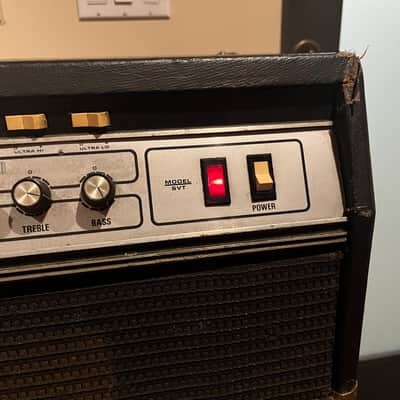 Ampeg SVT "Curved Line" 300-Watt Bass Amp Head 1975 - 1979 - Black image 2