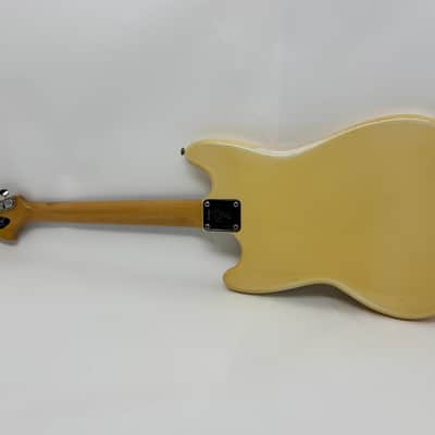 Fender Musicmaster 1976 - Olympic White Gone Yellow image 6