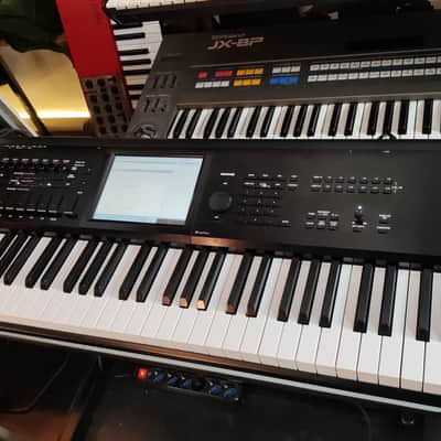 Korg Kronos 2 73 with Synthonia Libraries image 7