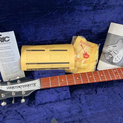 1996 Rickenbacker 350/V63 Jetglo image 9
