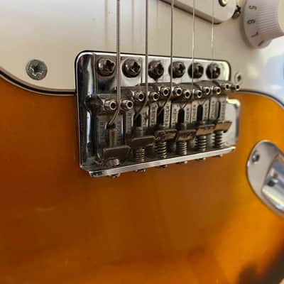 Fender Stratocaster Standard, Mexico 1998, Sunburst image 4