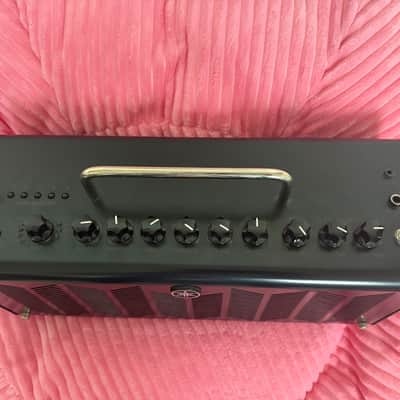 Yamaha THR10C Classic 10-Watt 2x3" Stereo Digital Modeling Guitar Combo 2013 - 2018 - Black image 3