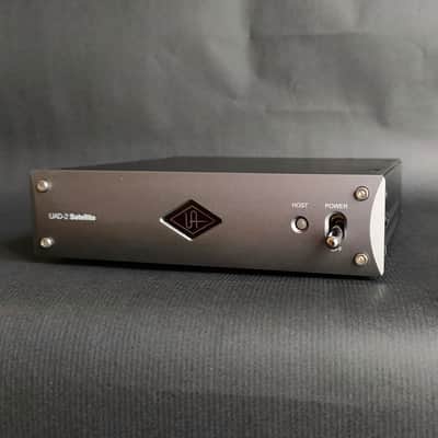 Universal Audio UAD-2 Satellite Thunderbolt 3 OCTO Core Desktop DSP Accelerator 2019 - Present - Gray image 8