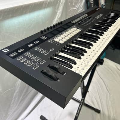 Novation ReMOTE 61 SL MKIII MIDI Controller 2018 - Present image 3