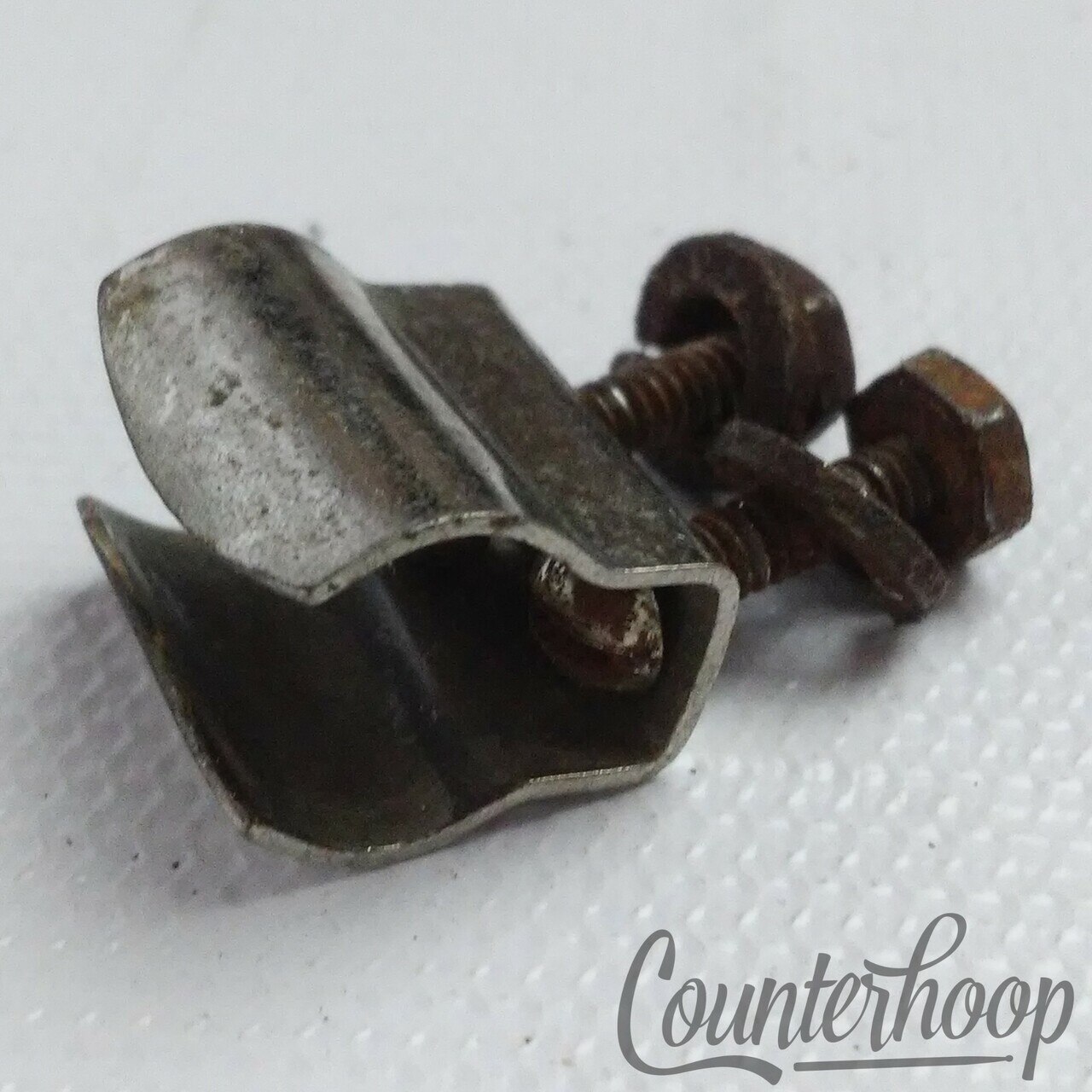 Gretsch Drum Key Mount Holder Nickel Vintage 40s Round Badge RB Broadkaster USA — main photograph