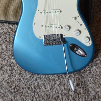 Fender Stratocaster 1992 - Lake Placid Blue MIM - Upgraded Electronics image 11