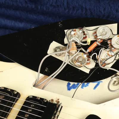1985 Rickenbacker 350 BT White w/Black hardware image 24