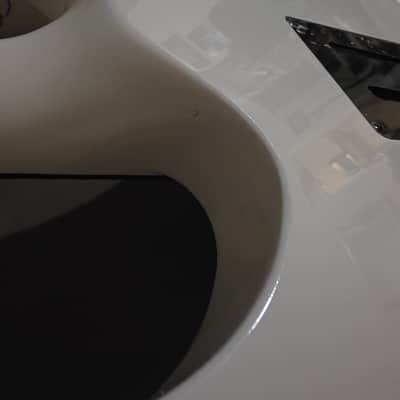 ESP LTD M-1000 Deluxe 2013 - Gloss White image 9