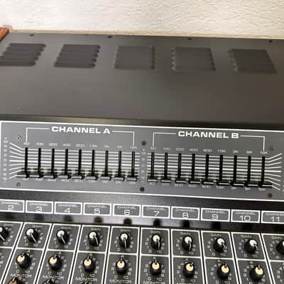 Peavey XR-1200 Mixer Stereo Powered Mixing Console Board image 7