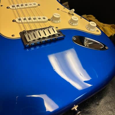 2004 50th Anniversary Fender American Series Stratocaster with Maple Fretboard Chrome Blue image 22