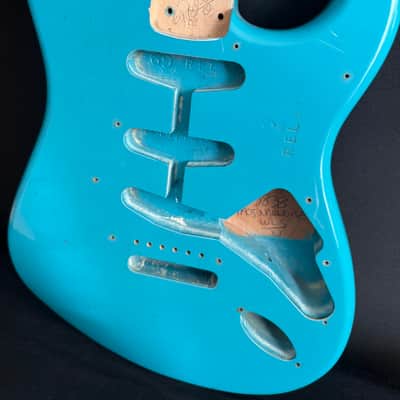 🔥 Fender Custom Shop 1969 Stratocaster Journeyman Relic Body – Rare Taos Turquoise – COA & Neck Plate – 3 lbs 🔥 image 2
